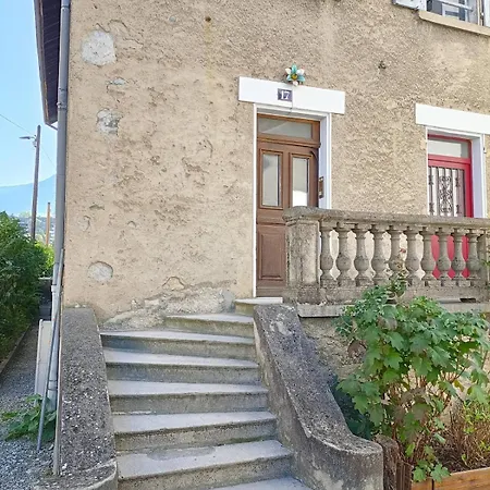 Le Pied-a-terre Des Bains * エクスレバン